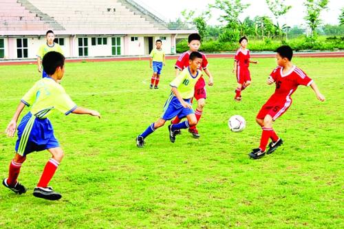 教育部：首批1+X證書(shū)制度試點(diǎn)已覆蓋學(xué)生累計(jì)約20多萬(wàn)人，這一政策意義何在？